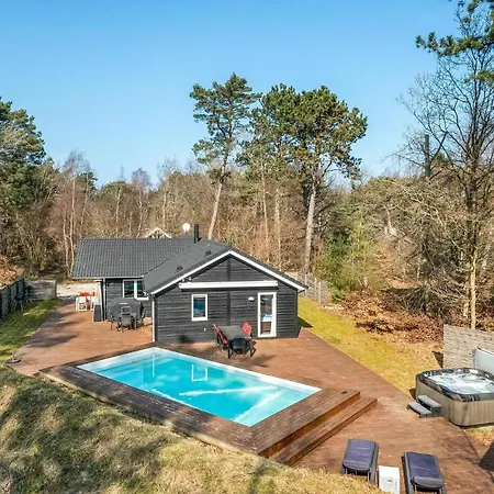 Semesterbostad Stunning In Nykobing Sj With Sauna *